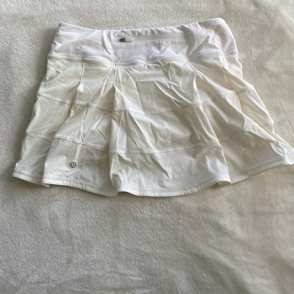 LULU LEMON WHITE PACE RIVAL SKIRT - Picture 4 of 7
